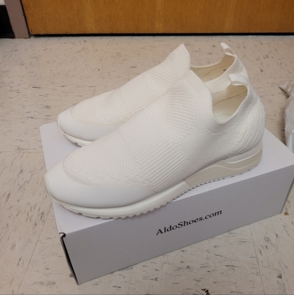 NWOT Aldo White Laceless Sneakers - Picture 7 of 7